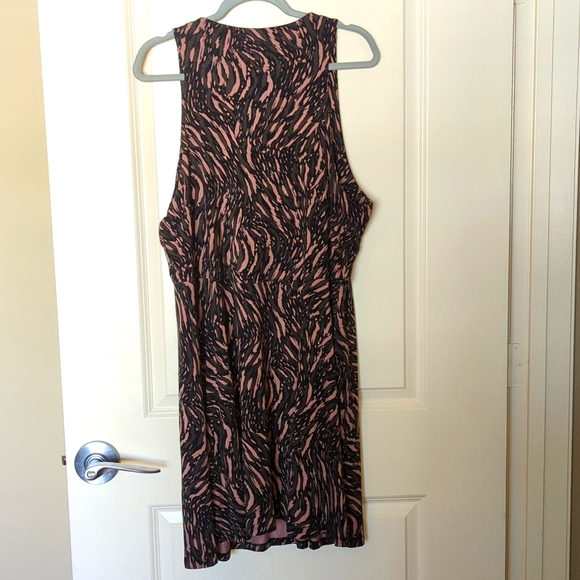 NWT Women's Athleta Santorini Thera Print Dress. Green, blush, & black. Sz 1x - Picture 3 of 7